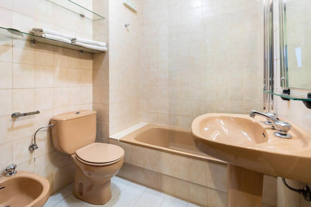 Apartamento Centro De Vigo Con Paking Gratuito Eksteriør bilde